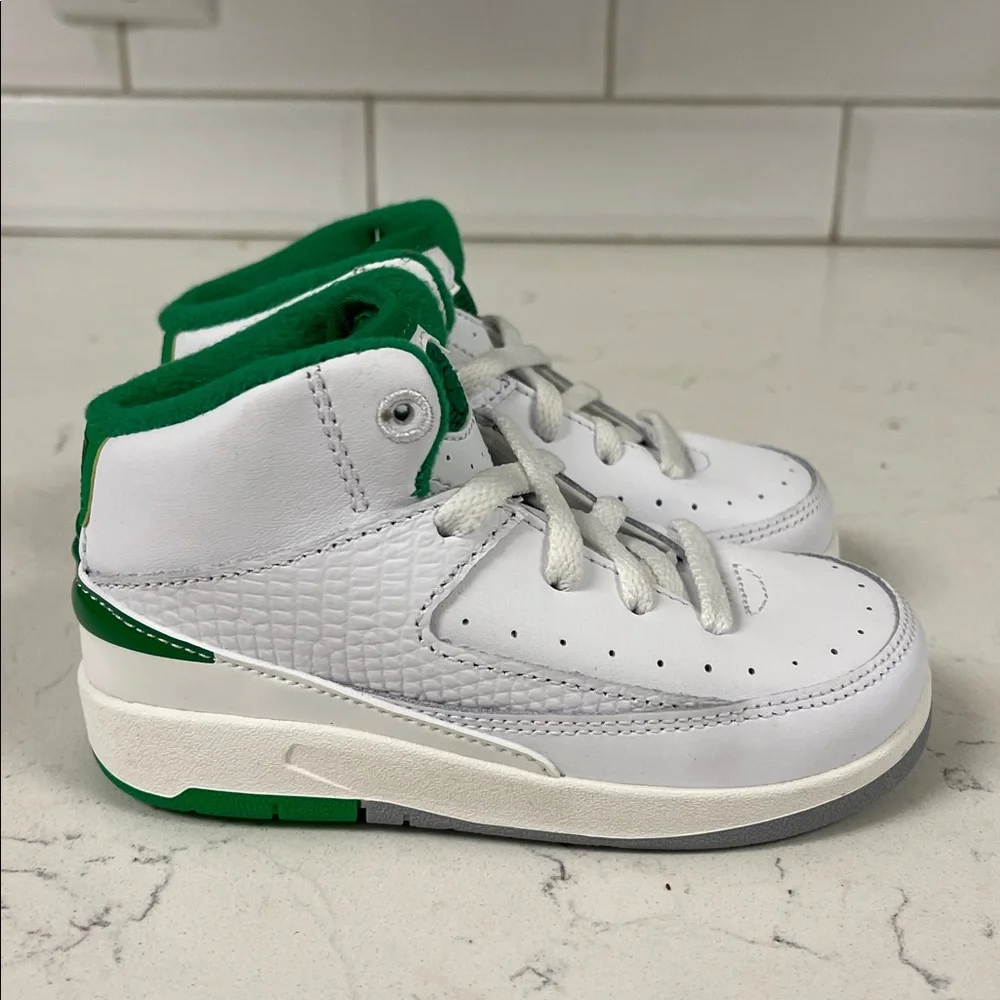 2023 Air Jordan 2 Retro TD 'Lucky Green' DQ8563 103 Size 7C